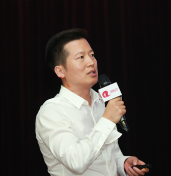 王月飛